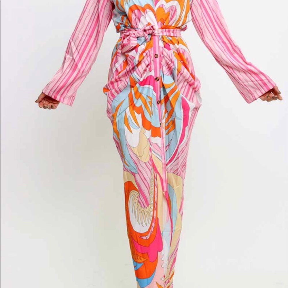Long sleeve, tie up, maxi dress